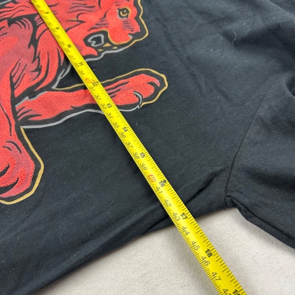 NWT Harry Potter Gryffindor cotton t-shirt - Picture 3 of 6